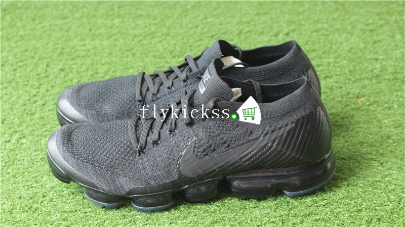 Nike Air Vapormax Triple Black